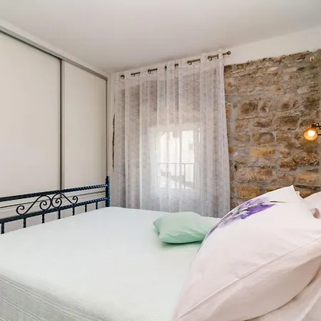 Zoro Comfortable Casa de Férias Skropeti